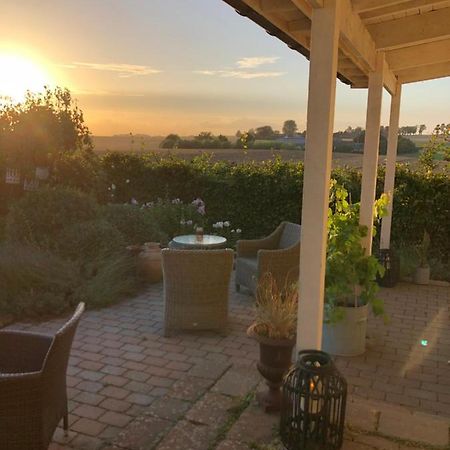 סימריסהאם Glimminge Bed & Breakfast מראה חיצוני תמונה